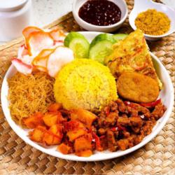 Nasi Kuning Perkedel Kentang