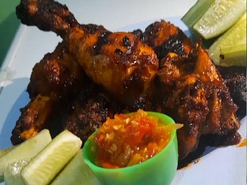 Ayam Bakar Patchit, Kukusan