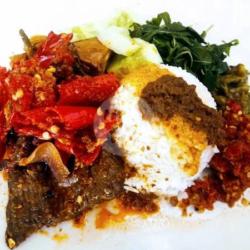 Nasi Rames Dendeng Balado