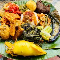 Nasi Cumi Gulai Komplit