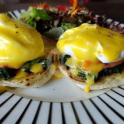 Classic Egg Benedict