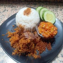 Nasi Ati Ampela Lilit Usus Ayam Goreng Rempah