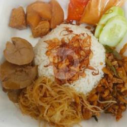 Nasi Uduk Betawi Semur Jengkol