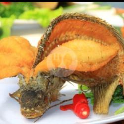 Ikan Gurame Goreng Kering