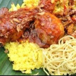 Nasi Kuning Ayam Rendang Telor 1/2 Pke Krtas Bngkus Smbel Sllu Dpisah