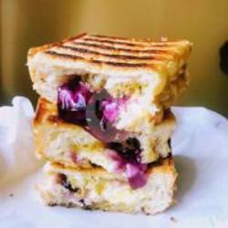 Roti Bakar Blueberry