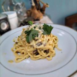 Mie Creamy Carbonara Ayam