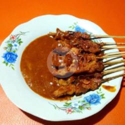 10 Tusuk Sate Sapi/ Kacang