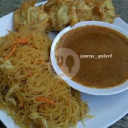 Bihun Goreng Bumbu Kacang