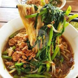 Mie Kangkung Ayam   Pangsit Rebus 2pcs