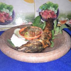 Lele Bakar Sambel Pecak