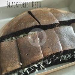 Martabak Manis Blackforest, Kacang Coklat Susu