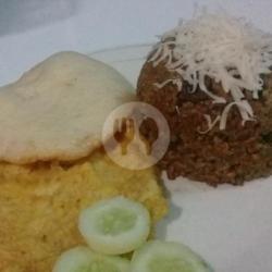 Nasi Goreng Sultan Toping Telor Dadar Keju