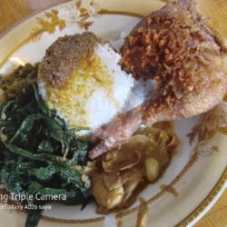 Nasi Padang Ayam Goreng.