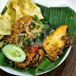 Nasi Pecel Ayam Goreng