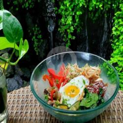 Rotisserie Chicken Bibimbap With Cauliflower Rice (k)