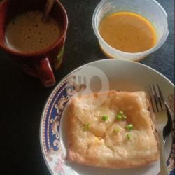 Martabak Telor Kuah Kari