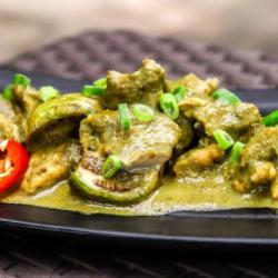 Thai Green Curry Beef With Rice