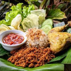 Nasi Uduk Samcom (sambal Oncom)