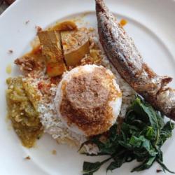 Nasi Ikan Kembung Goreng