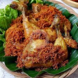 Ayam Serundeng   Sambal Kacang   Lalapan