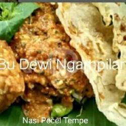 Nasi Pecel   Oseng Tempe   Peyek   Tempe