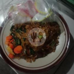 Kwe Tiau Goreng Ayam