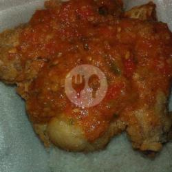 Ayam Geprek   Tahu   Tempe   Mantul Pedas Kelenger