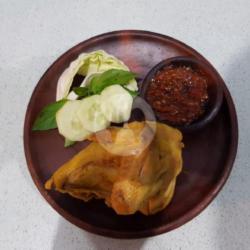 Ayam Goreng / Bakar   Sambel   Lalapan