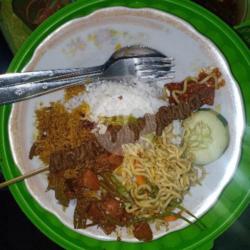 Nasi Campur Usus Ayam