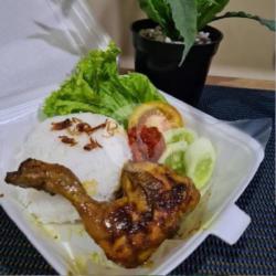 Nasi Ayam Bakar  Telur Dadar