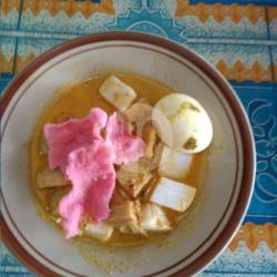 Ketupat Gulai Nangka Telor