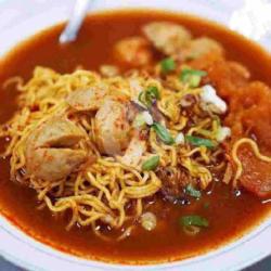Mie Aceh Bakso Cumi Kuah,