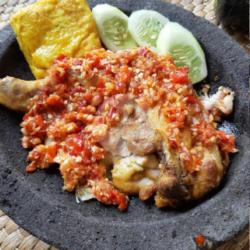 Ayam Goreng Penyet