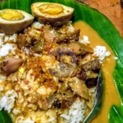 Nasi Gandul Daging   Telor