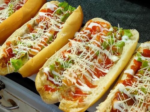 Hotdog Delicious Jumbo, Letjen Suprapto 1