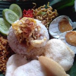 Nasi Uduk Telur Asin