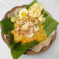 Lontong Kare Ayam Bandung