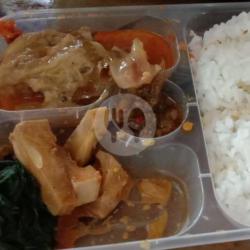 Nasi Kotak Tunjang