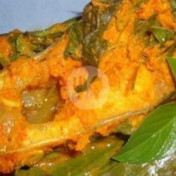 Brengkes Patin Tempoyak   Lalapan