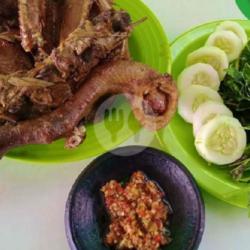 Kepala Bebek Goreng   Nasi