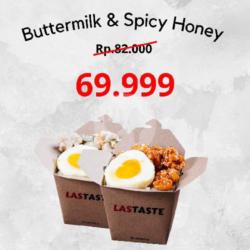 Paket Murah 2 ( Buttermilk Chicken Dan Spicy Honey Chicken Nasi Putih Liwet )