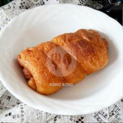 Roti Sosis Goreng