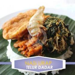 Nasi Urap   Telur