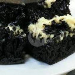 Martabak Black Tiramisu Keju