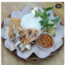 Nasi Ikan Asin