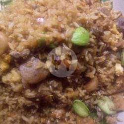 Nasi Goreng Spesial   Sambel   Lalab Pisah