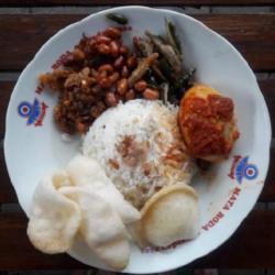 Nasi Uduk Teri Lombok Ijo   Telor Balado