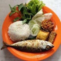 Lalapan Ikan