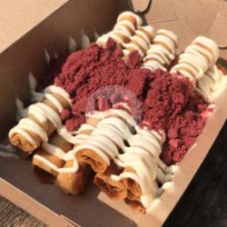 Banana Roll Vanila Redvelvet